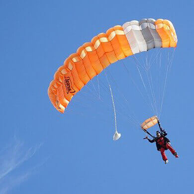 Saut en parachute